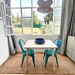 Apartmán Bright, Spacious And Well-located, By Timecooler *