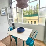 Bright, Spacious And Well-located, By Timecooler Appartement Lissabon